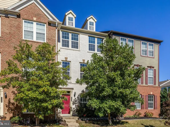 348 Pink Azalea Ter SE, Leesburg, VA 20175