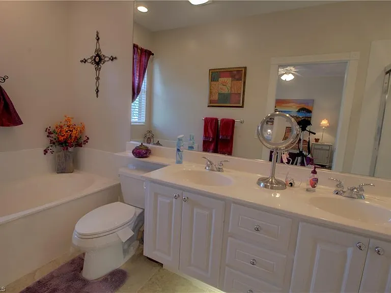 8109 Chianti Ln — Photo 34
