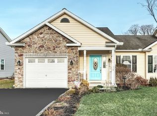 219 Maple Dr, Hanover, PA 17331