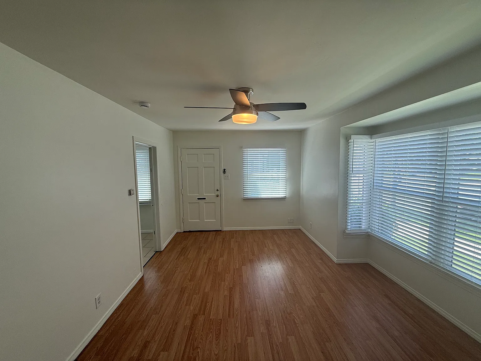 1 bed, $1,975 — Photo 2