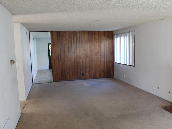 5th image of 4365 Woodglen Dr