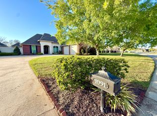 1091 Oak Harbor Dr, Morgan City, LA 70380