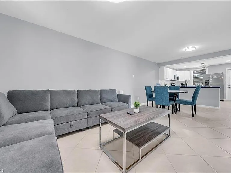 2750 Manorca Ave #A — Photo 3