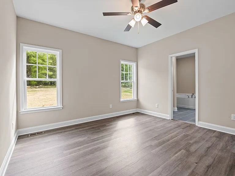 55 Leisure Ln — Photo 20