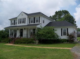 5001 White Oak Pl, Sandston, VA 23150
