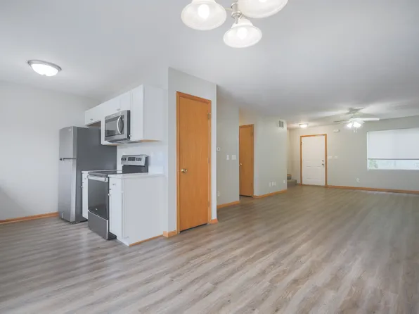 Alpine Hills, 1731 E Riverside Blvd APT E-3, Rockford, IL 61114