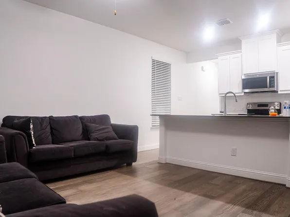 2105 McMullin Dr #2105, Euless, TX 76040