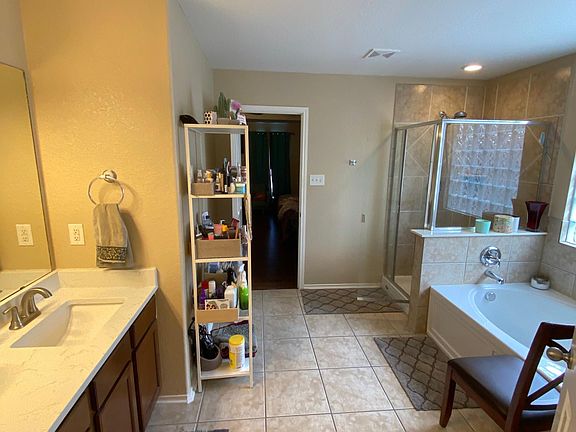 5th image of 10806 Bramante Ln