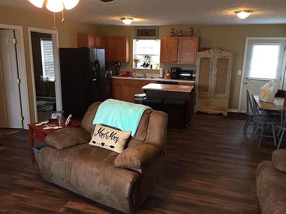 4th image of 4579 Winslow Dr