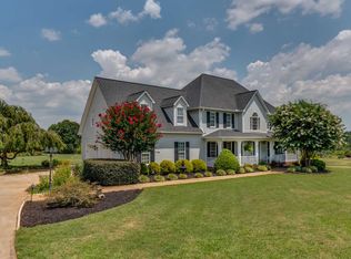 141 Spring Lake Dr, Forest City, NC 28043