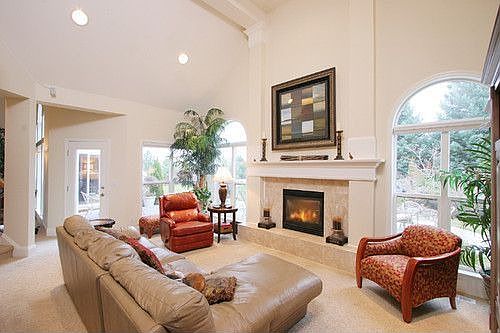 3rd image of 2256 New Haven Dr