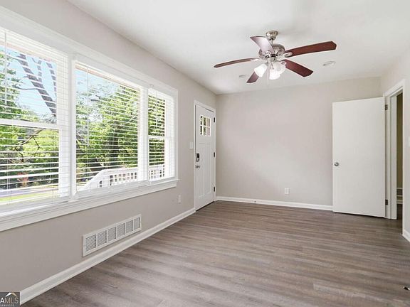 5th image of 2164 Rockhaven Cir