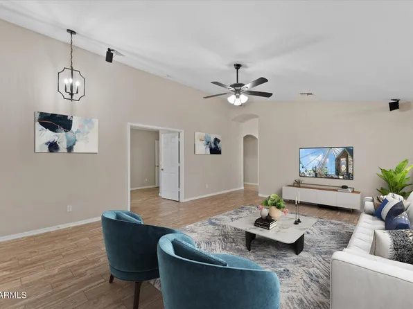 33290 N ROADRUNNER Lane, San Tan Valley, AZ 85144