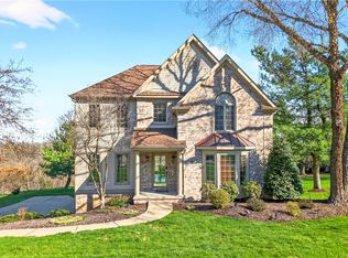 2121 W Grove Dr, Gibsonia, PA