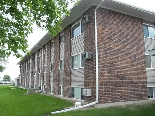 1014 16th St NE #10, Jamestown, ND 58401