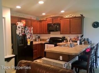 8703 Madrid St NE, Lacey, WA 98516