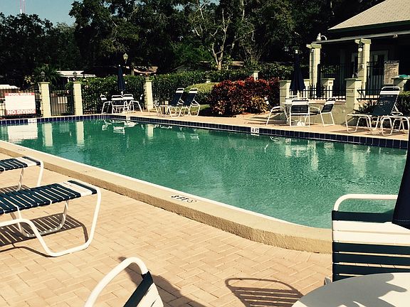 3rd image of 14249 W Colonial Dr
