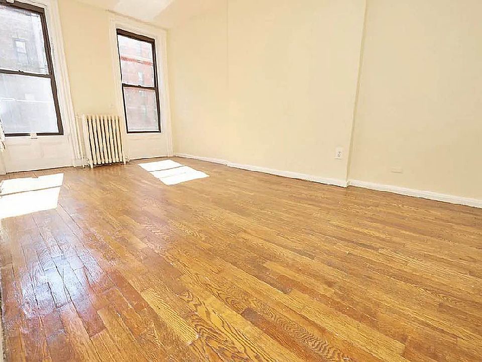 2nd image of 312 E 86th St #3