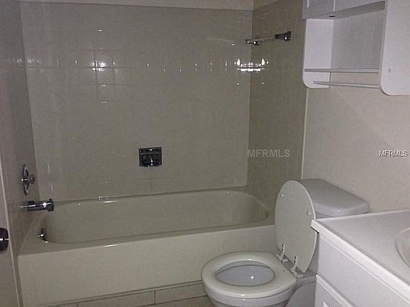 5th image of 2275 Alden Ln APT F