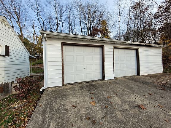 5th image of 721 Orange St
