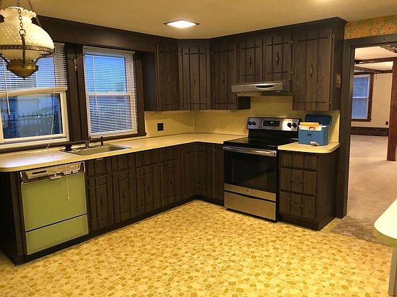 3rd image of 34 Quincy St #0