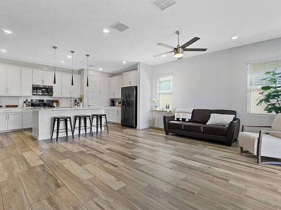 4th image of 9845 E Timeless Ave