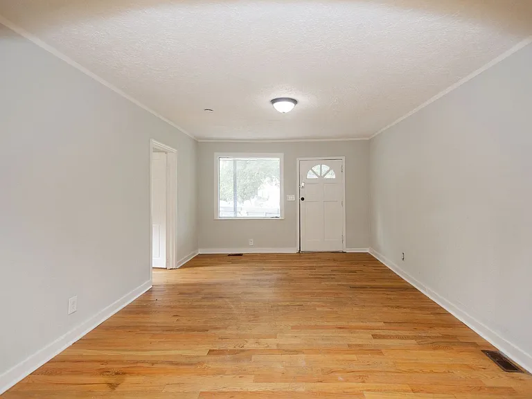 3967 Guyton St — Photo 44