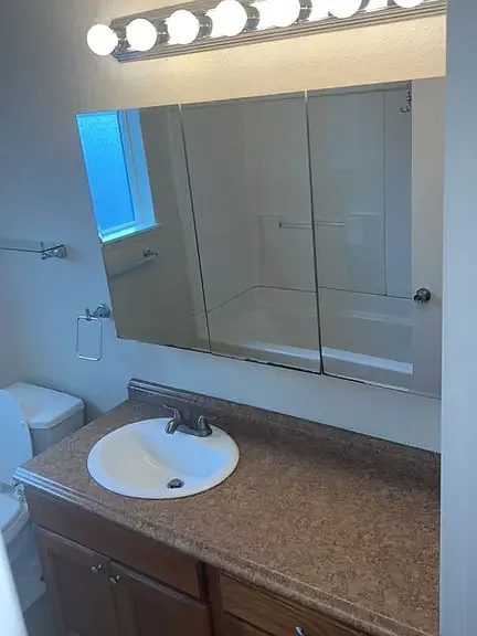 1120 Randall St #1 — Photo 7