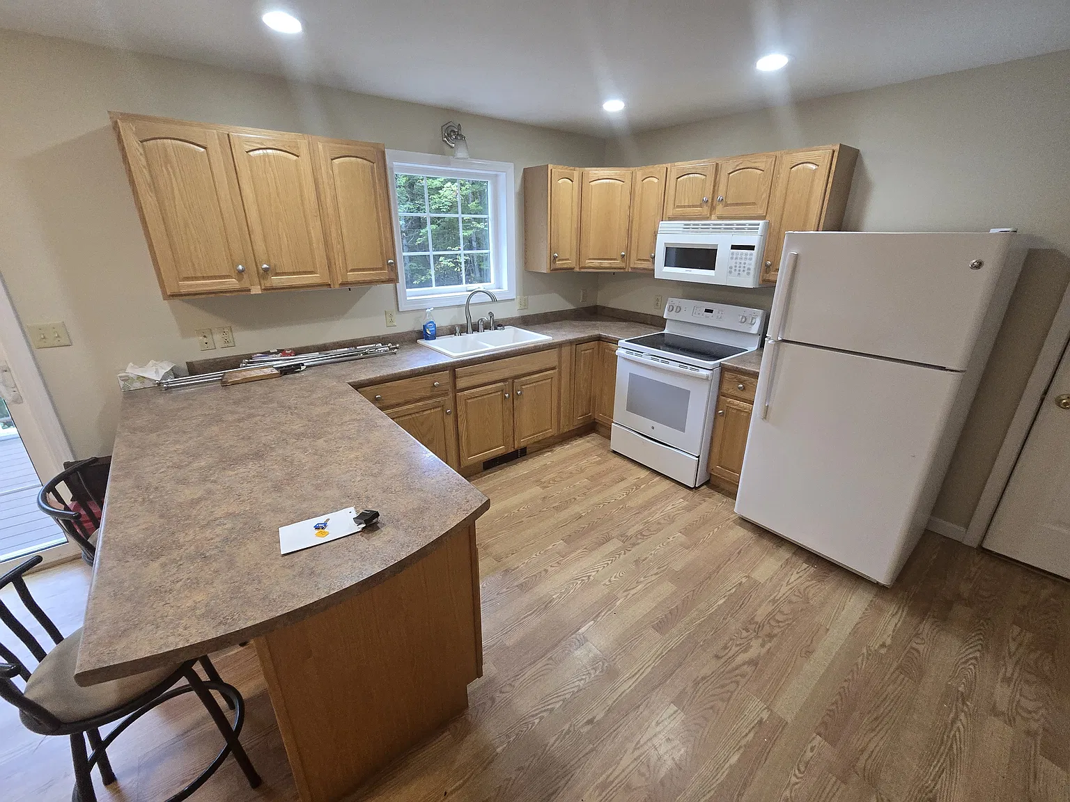 2 bed, 1000 sqft, $1,900 — Photo 4