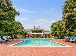 Halstead Centreville, Centreville, VA 20120