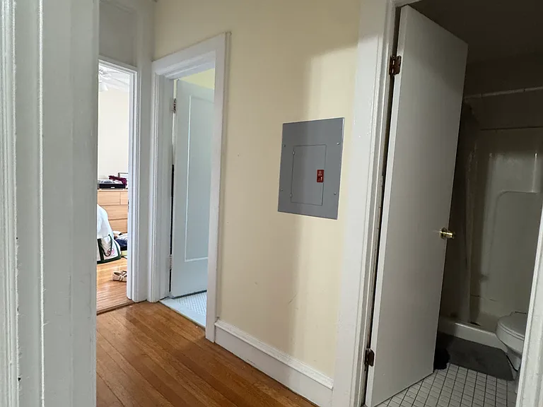 21 Park Vale Ave #11T — Photo 27