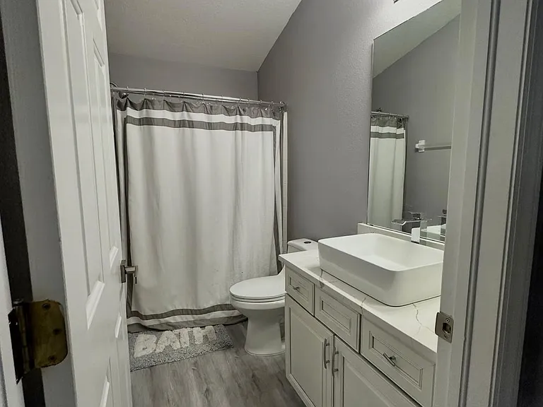 8326 Shallow Creek Ct — Photo 16