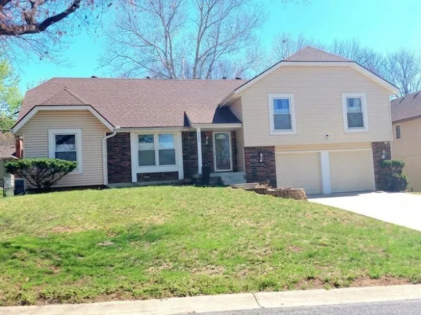 10321 Long St, Overland Park, KS 66215