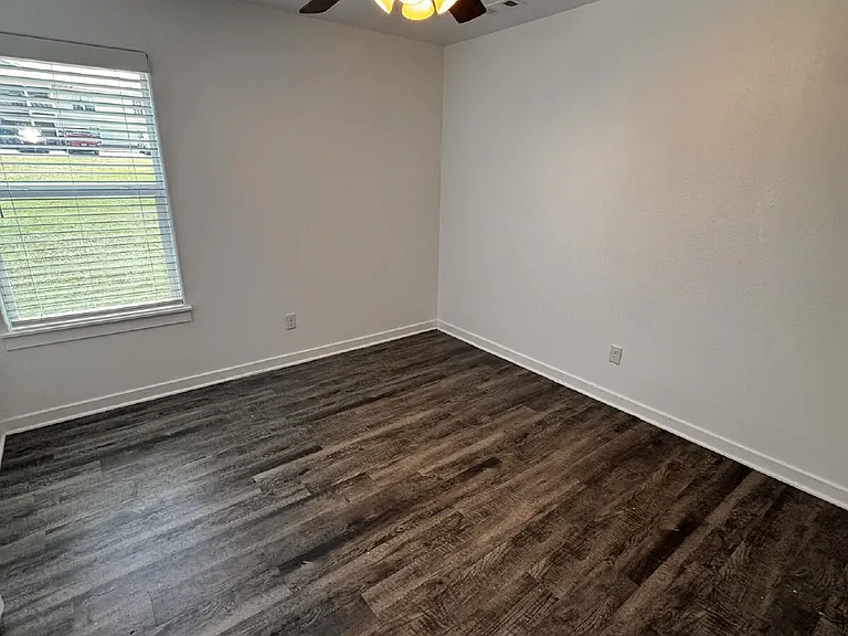 321 Westbrook Ct #3 — Photo 9