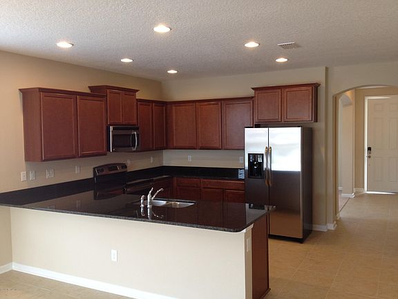 2nd image of 15858 LEXINGTON PARK Boulevard #313