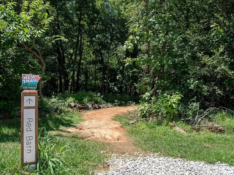 Trailside Place — Photo 5