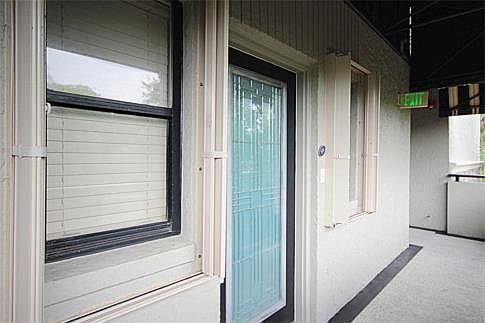 3rd image of 1035 SE 6th Ave APT 205