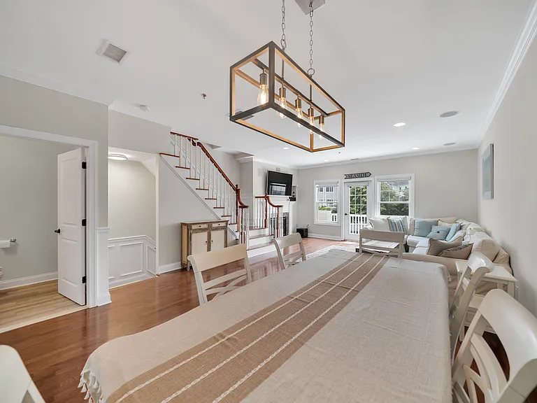 302 Villa Dr — Photo 22