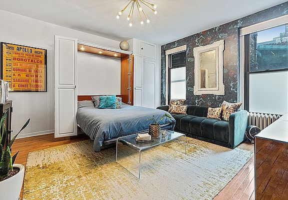 2nd image of 38 Livingston St #2H