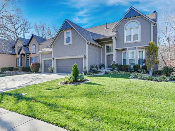 4520 Aminda St, Shawnee, KS 66226