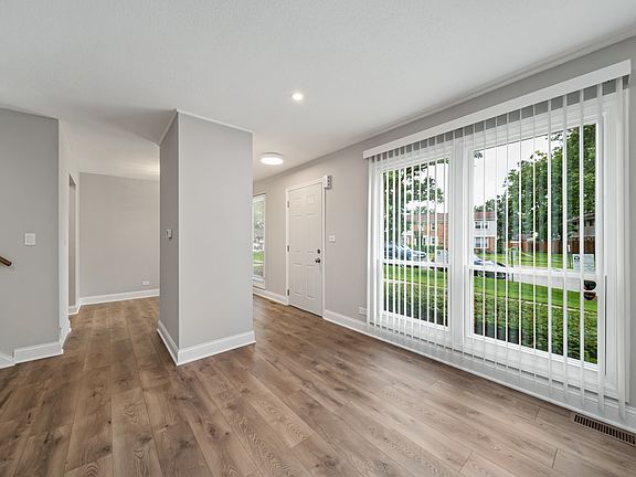 4th image of 3175 Norwood Ct