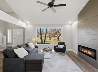 8417 Meadowside Ln, Tulsa, OK 74131