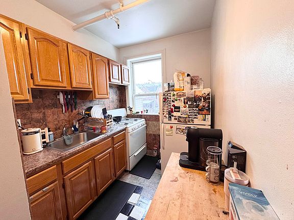 4th image of 33-42 28th St #2