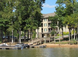 2010 Marina Pointe Rd, Salisbury, NC 28146