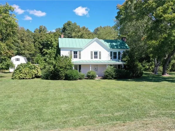 4638 Shannon Hill Rd, Kents Store, VA 23084