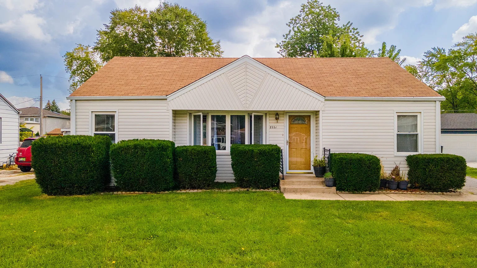 8551 Long Ave photo 1