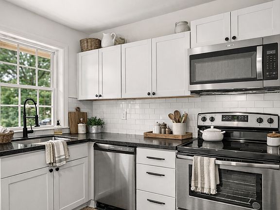 2nd image of 1640 W Northwest Blvd #6
