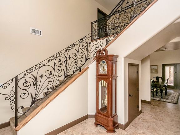4th image of 2450 Wood Ln