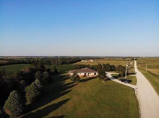 6435 R Rd, Nebraska City, NE 68410