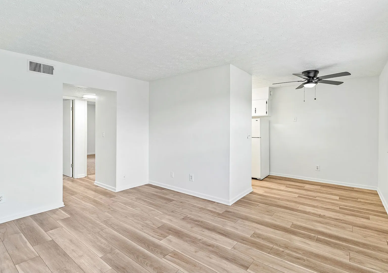 Foreman Apartments — Photo 2